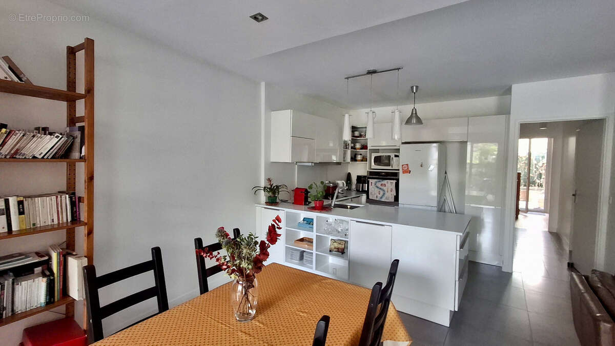 Appartement à vendre 3 pièces IVRY SUR SEINE (94) - photo 4