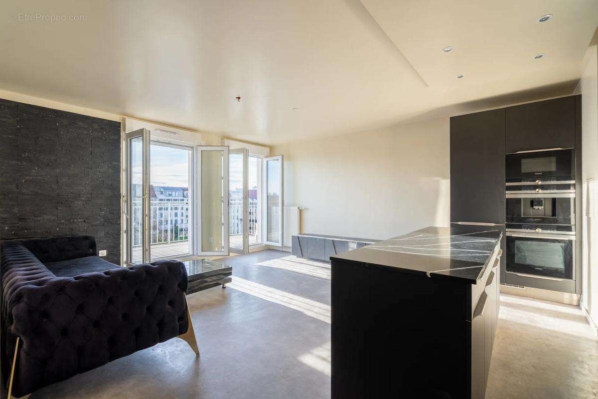 Appartement à LE BLANC-MESNIL