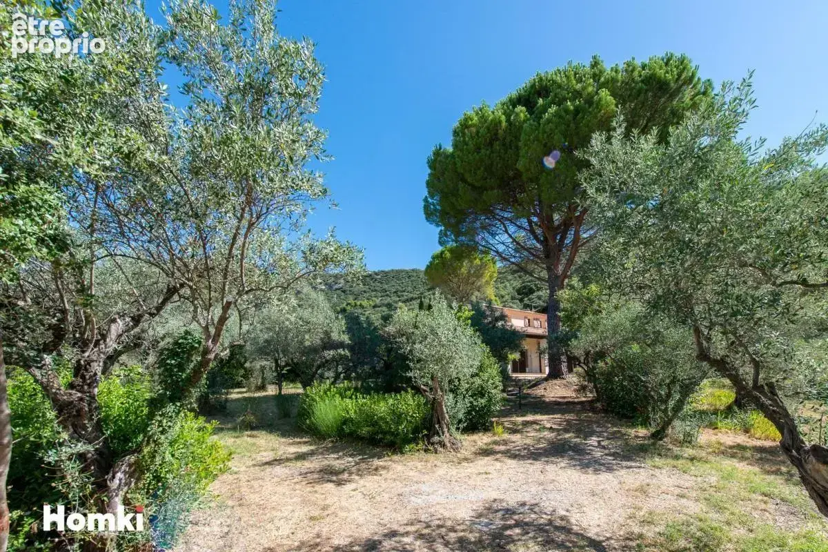 Maison/Villa T5 de 132 m² à Nyons 26110 - photo 19