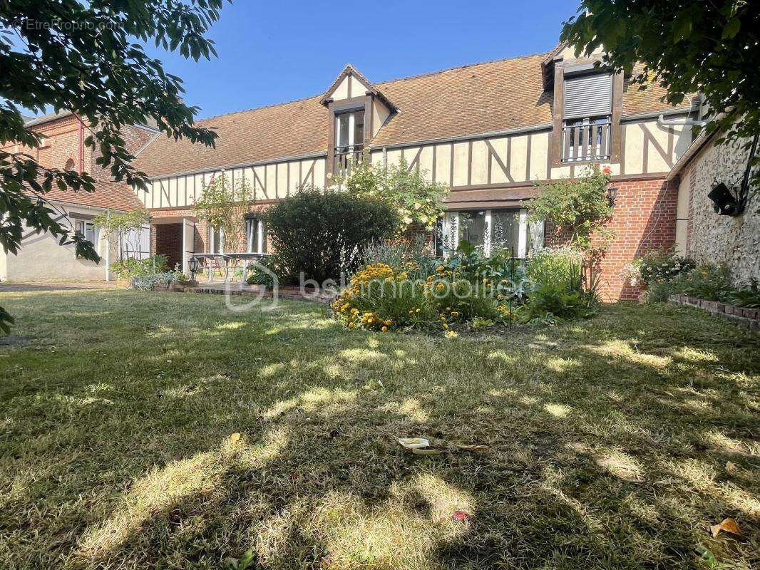 Maison à THIBIVILLERS