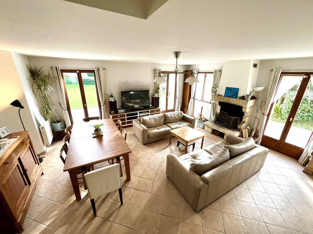 Maison à THOIRY