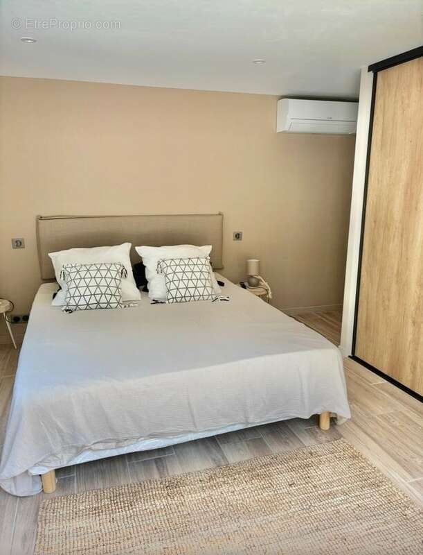 Maison à FREJUS