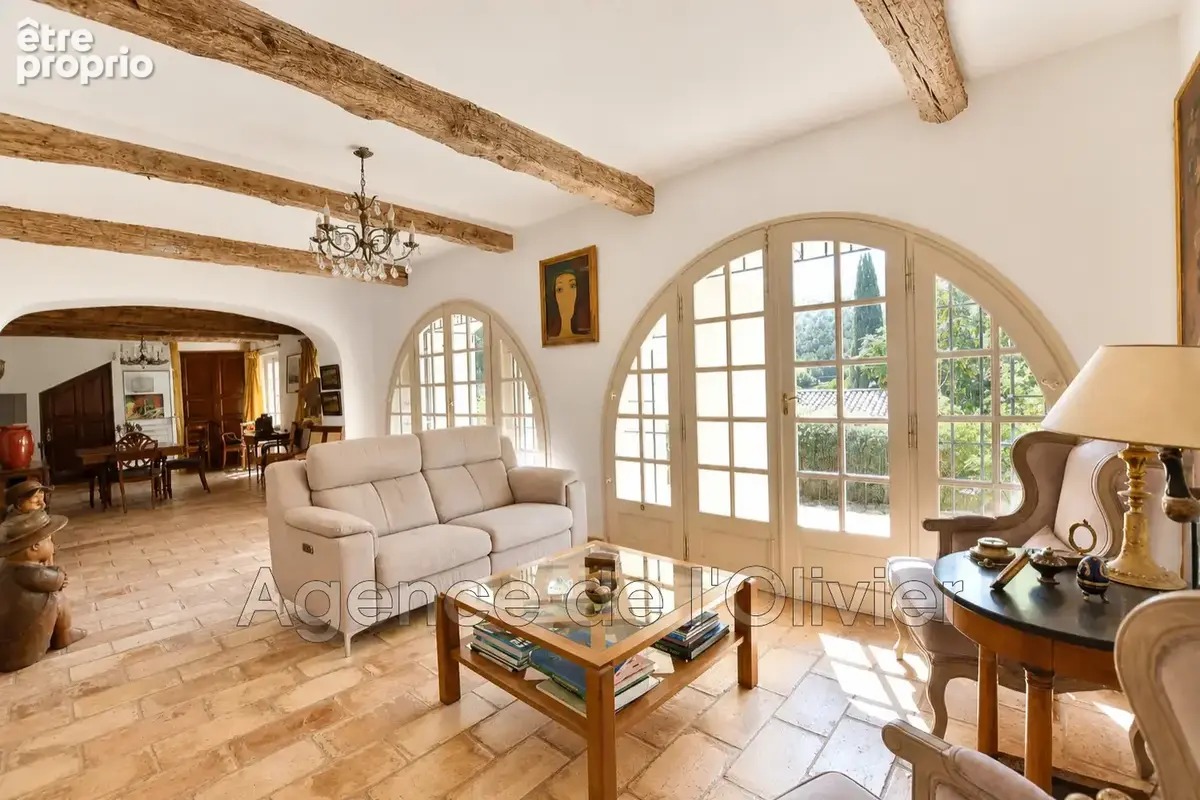 Maison 185 m² à Le Bar-Sur-Loup  - photo 5
