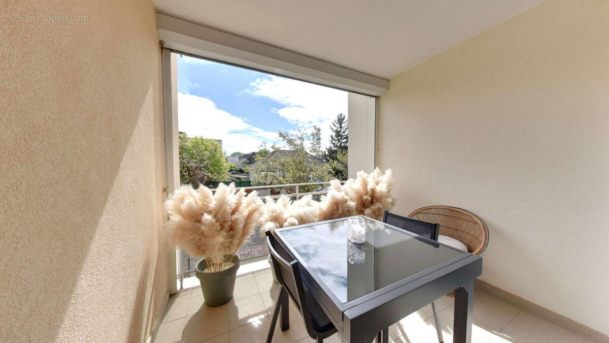 Appartement à LE PLESSIS-TREVISE
