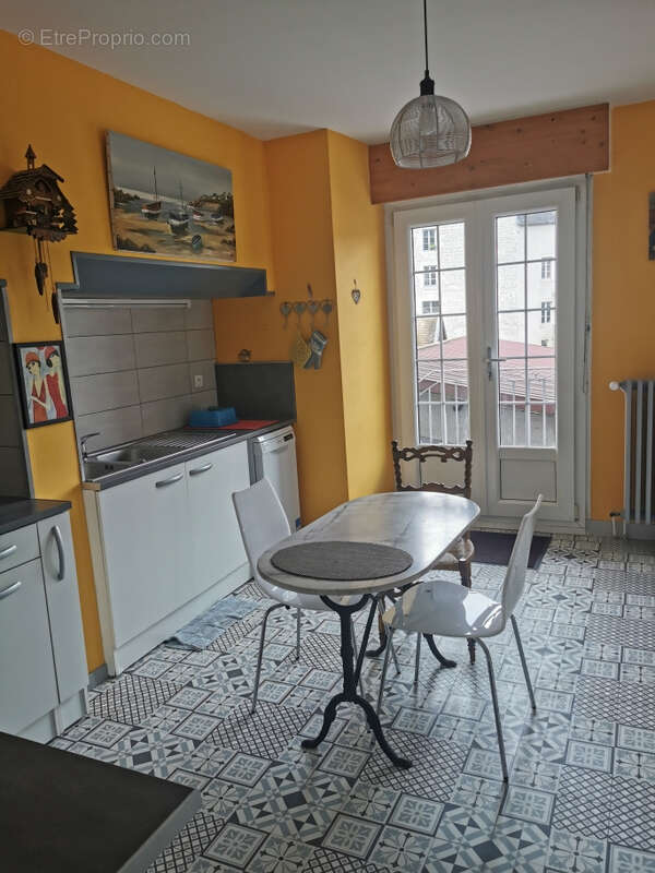 Appartement spacieux et lumineux avec grande terrasse - photo 3