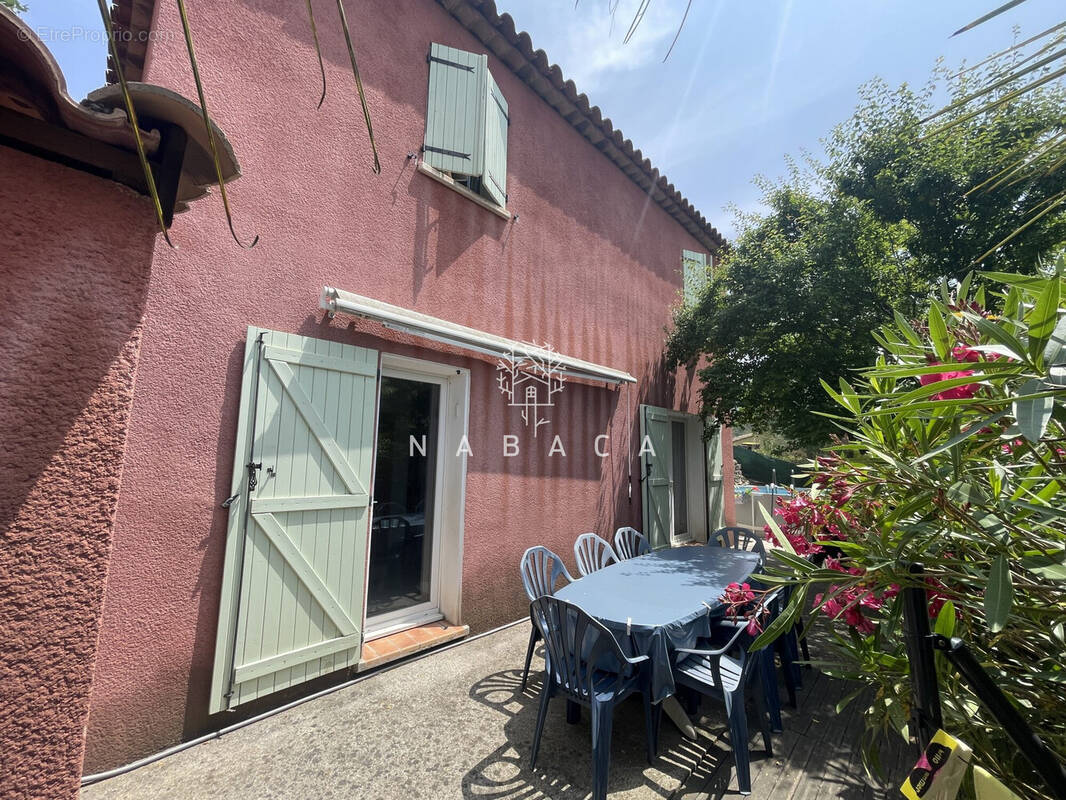 Maison à MONTAUROUX