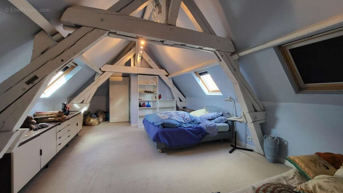 Maison à SAINT-QUENTIN