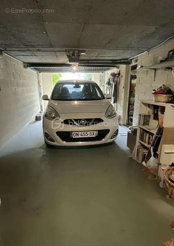 Maison à LES CLAYES-SOUS-BOIS