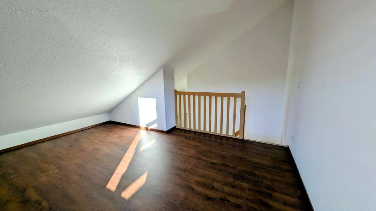 Appartement à GRANGES-NARBOZ