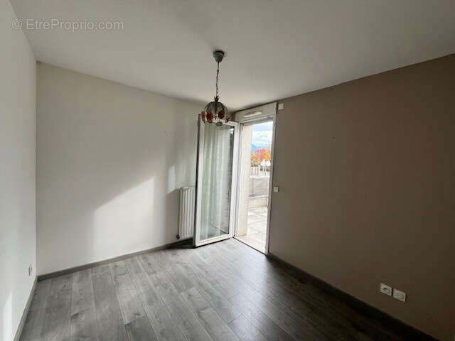 Appartement à FONTAINE