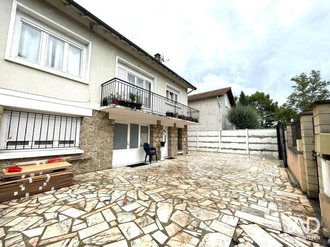 Photo 2 - Maison à VAIRES-SUR-MARNE