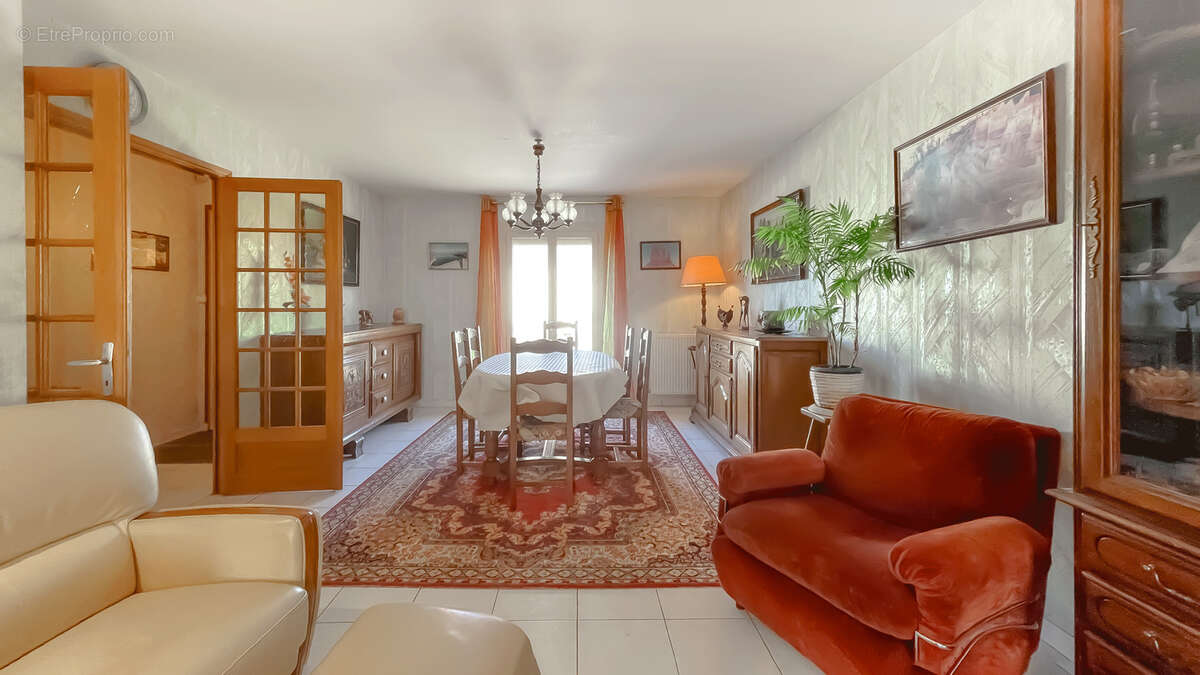 Maison à BEAUMONT-SUR-SARTHE