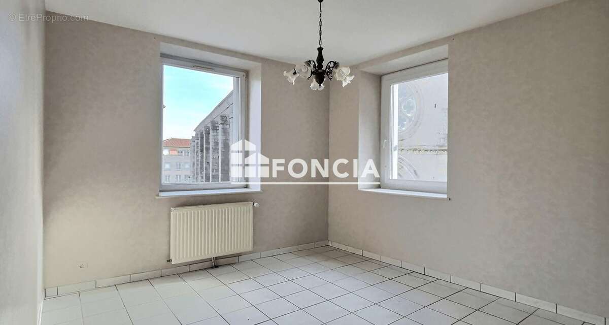 Appartement à SAINTE-SIGOLENE