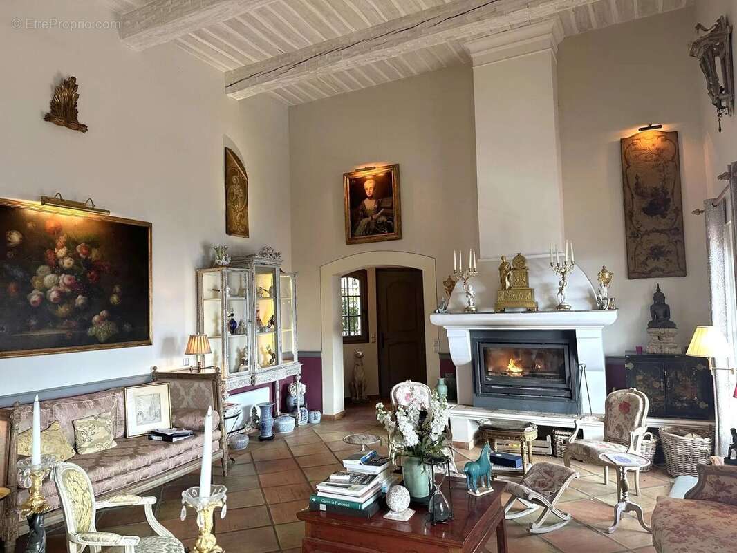 Maison à LA GARDE-FREINET