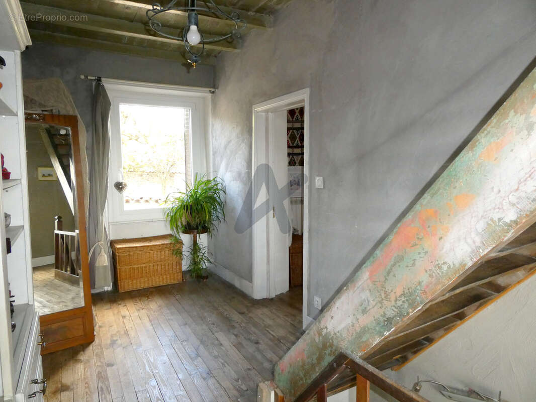Grande maison de village avec grand jardin clos. - photo 14