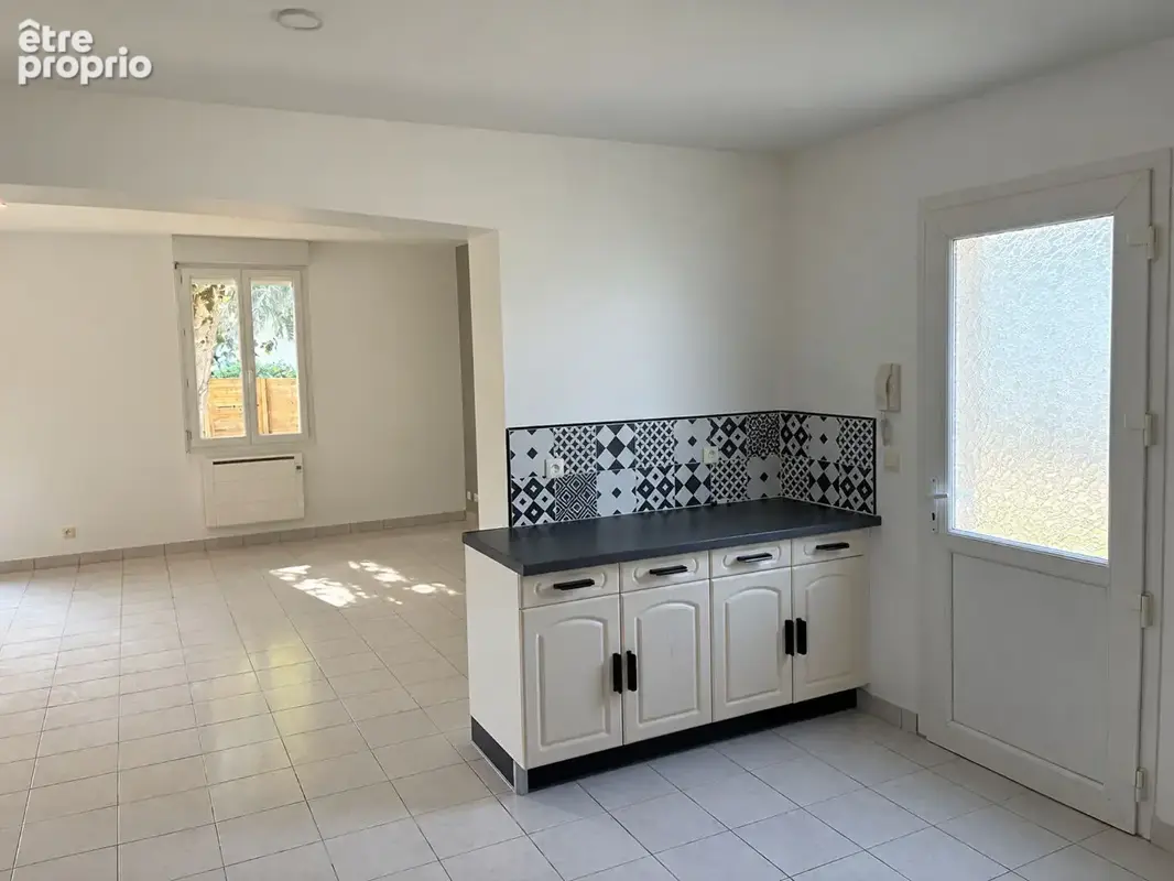 Maison mitoyenne rénovée , secteur eysses . - photo 10