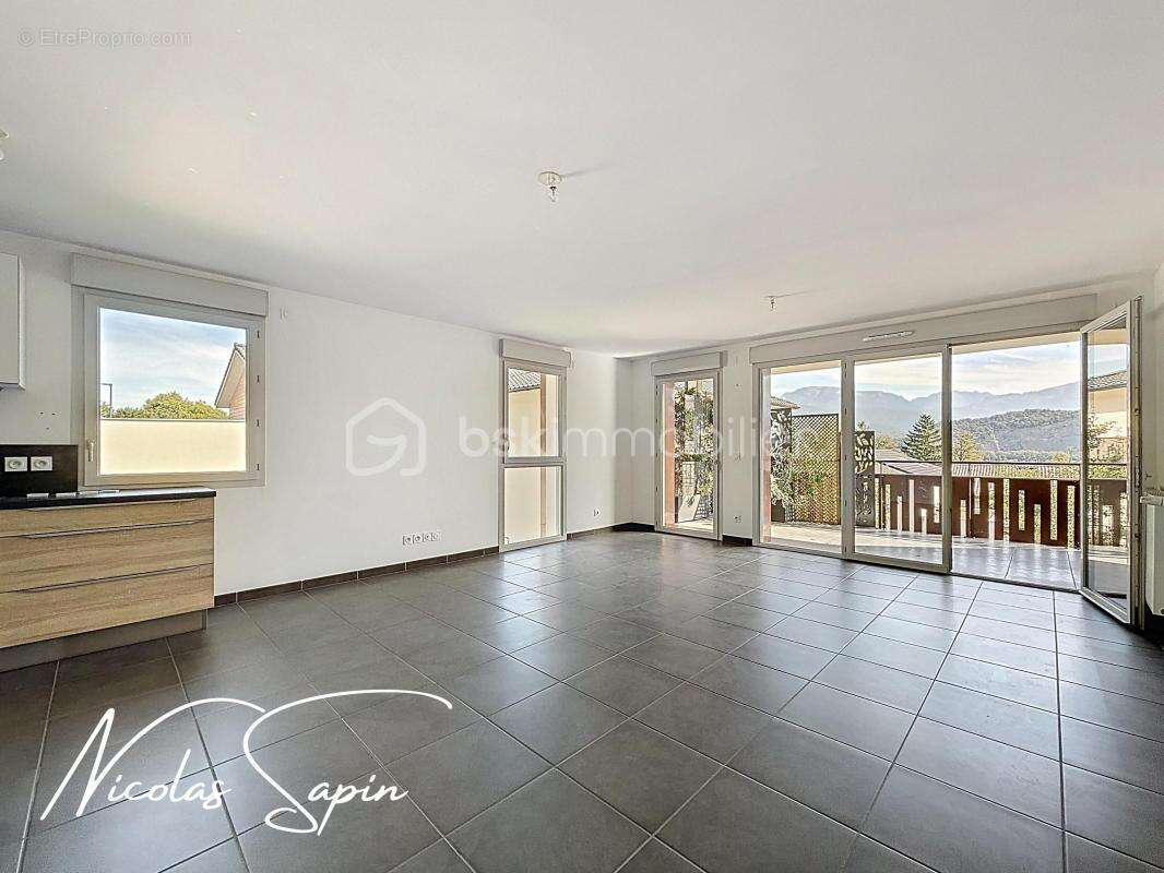 Appartement à CLAIX