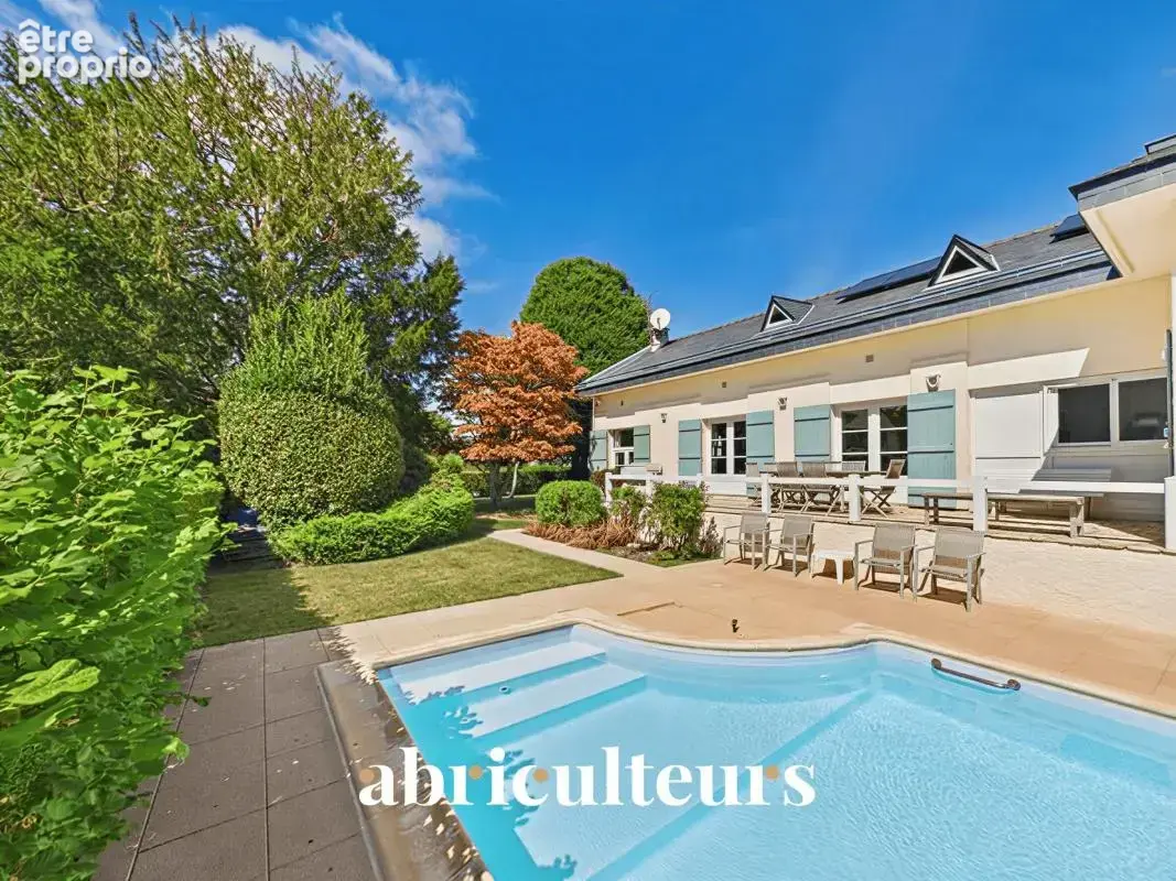 belle propriété au calme avec piscine et un vaste terrain en vente à Orvault (44700) - photo 13