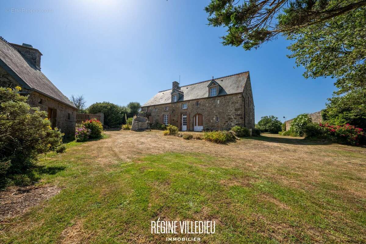 Maison 274 m² à Neville-Sur-Mer  - photo 2