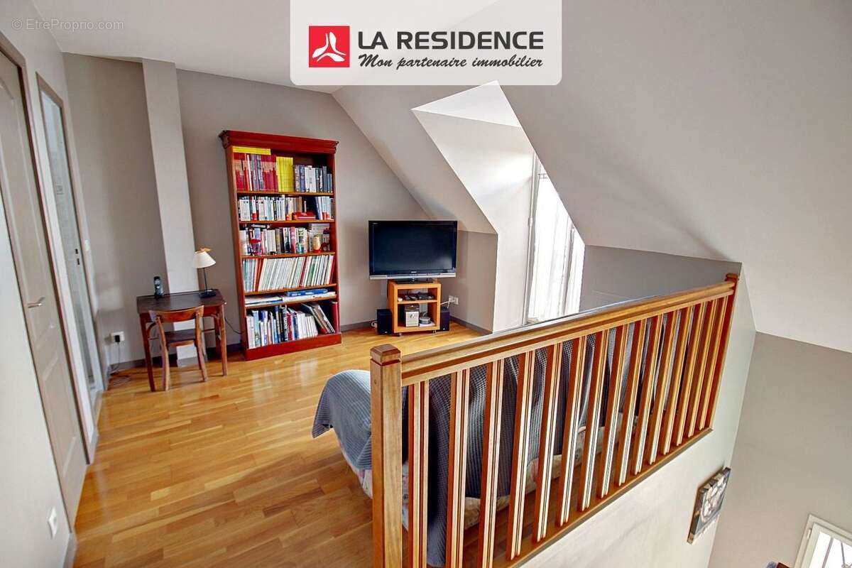 Maison à VAUX-SUR-SEINE