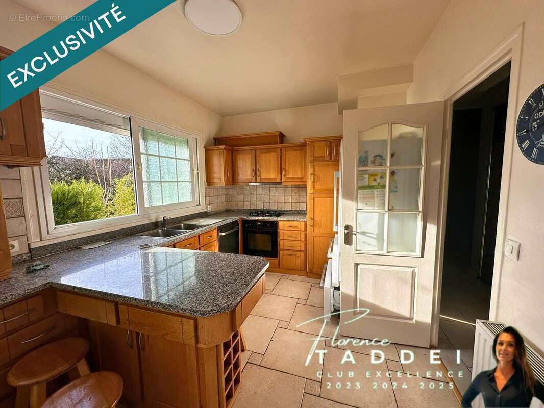 Photo 5 - Maison à BURES-SUR-YVETTE