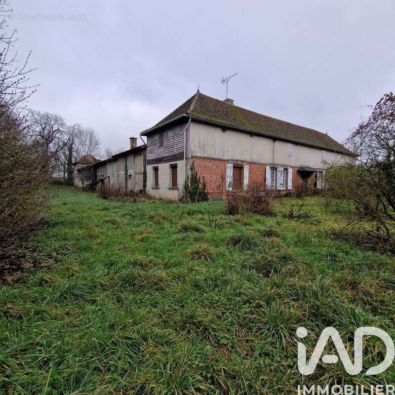 Photo 6 - Maison à LARZICOURT