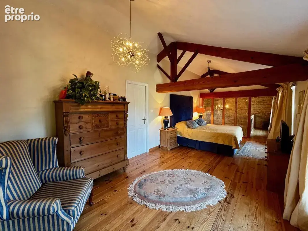 Belle maison en pierre 235m2, 4 chambres, piscine et annexe - photo 9