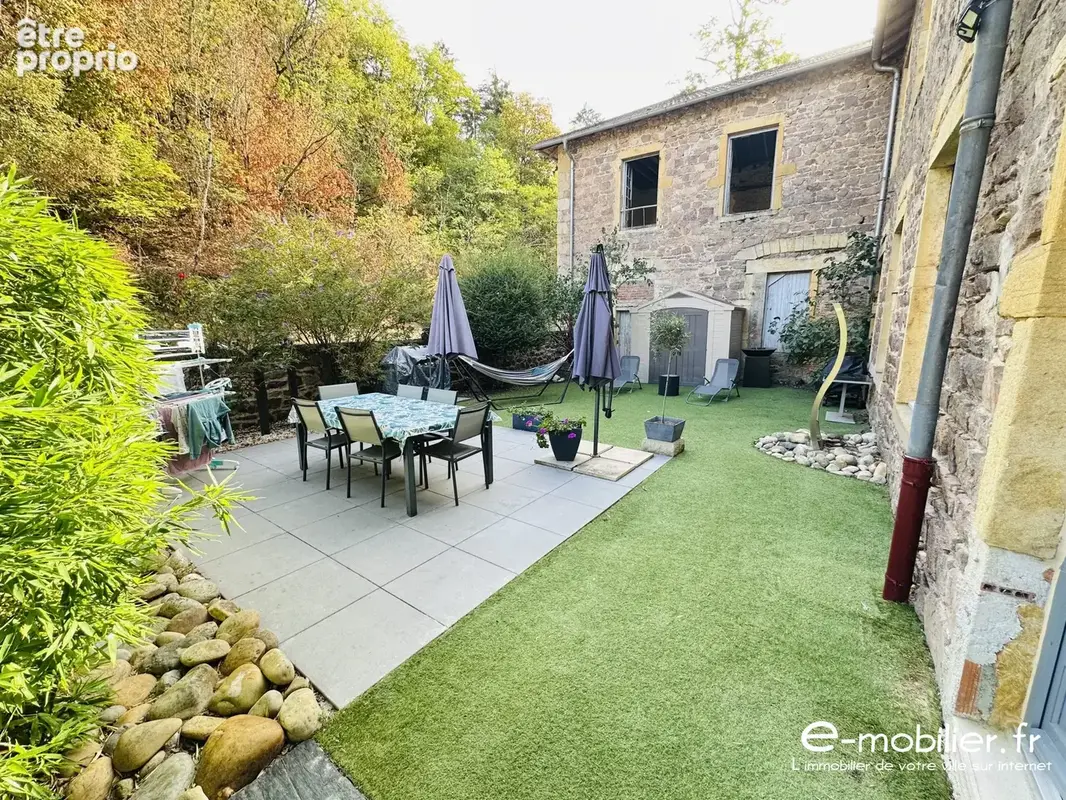 Photo Maison à Saint-Igny-De-Roche au prix de 272 000€