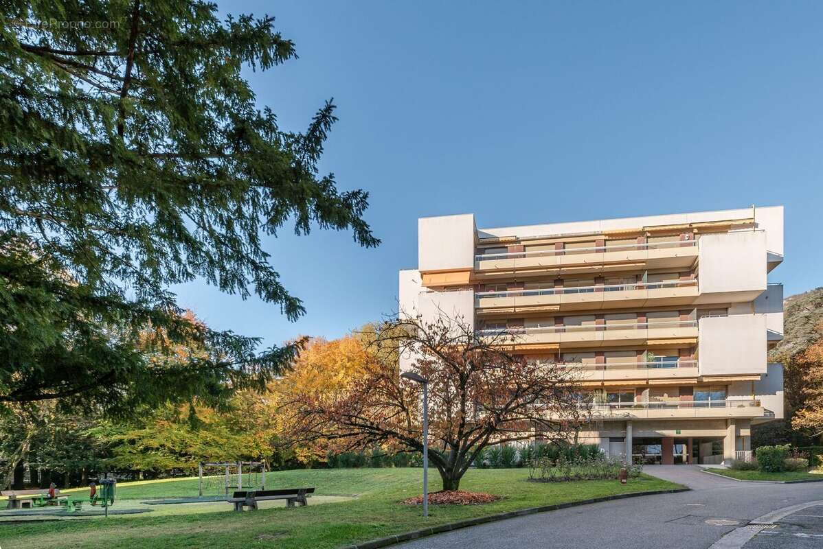 Appartement à MEYLAN