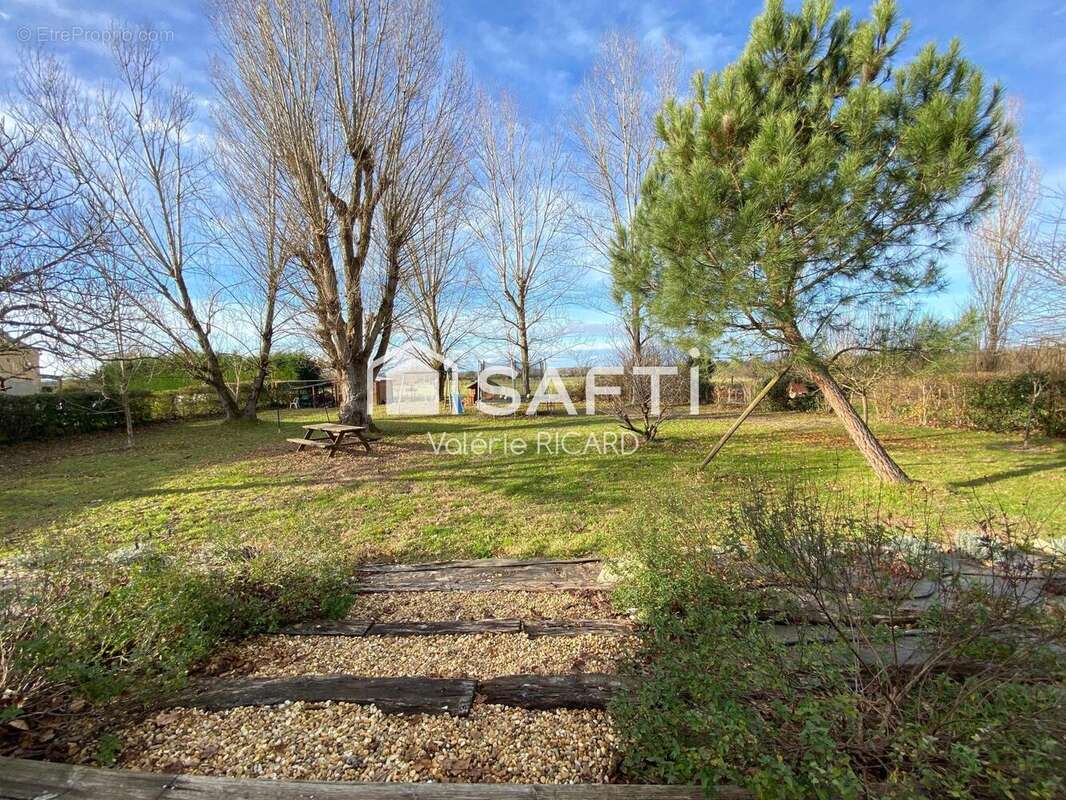 Photo 4 - Maison à SAINT-ETIENNE-DE-TULMONT