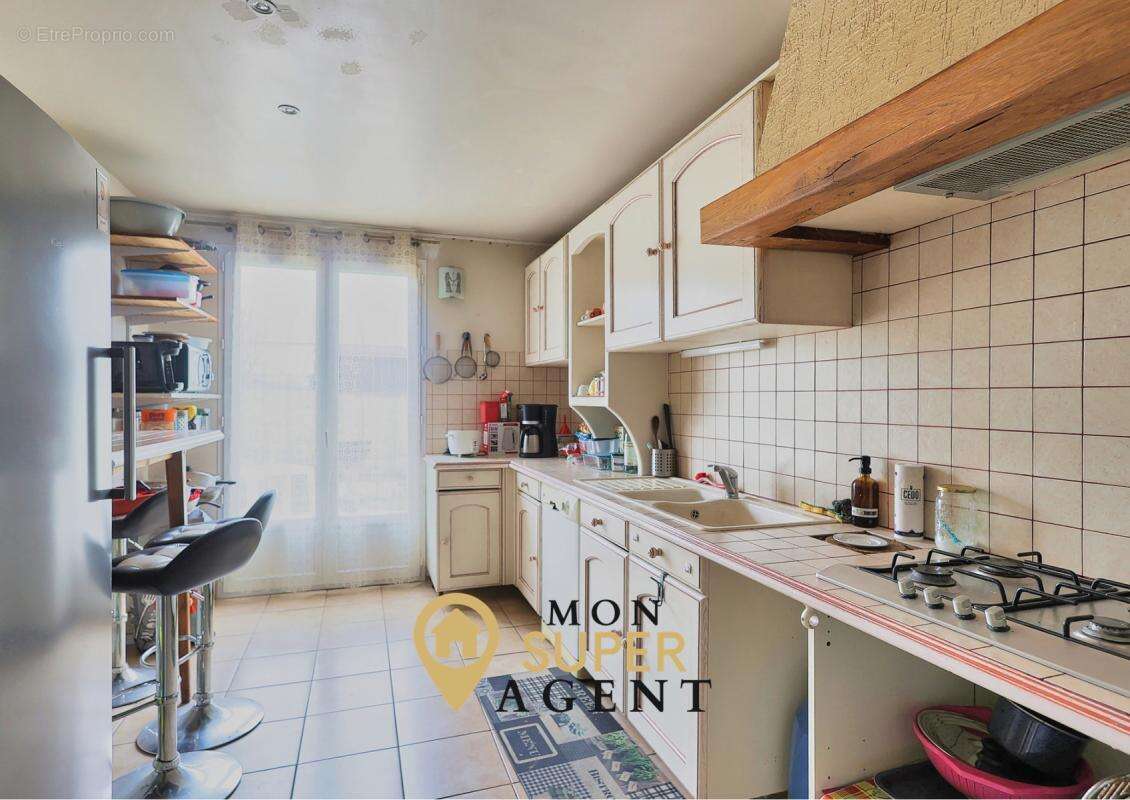 Maison à MONTEREAU-FAULT-YONNE