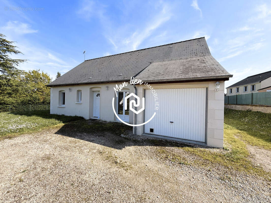 Maison à CINQ-MARS-LA-PILE