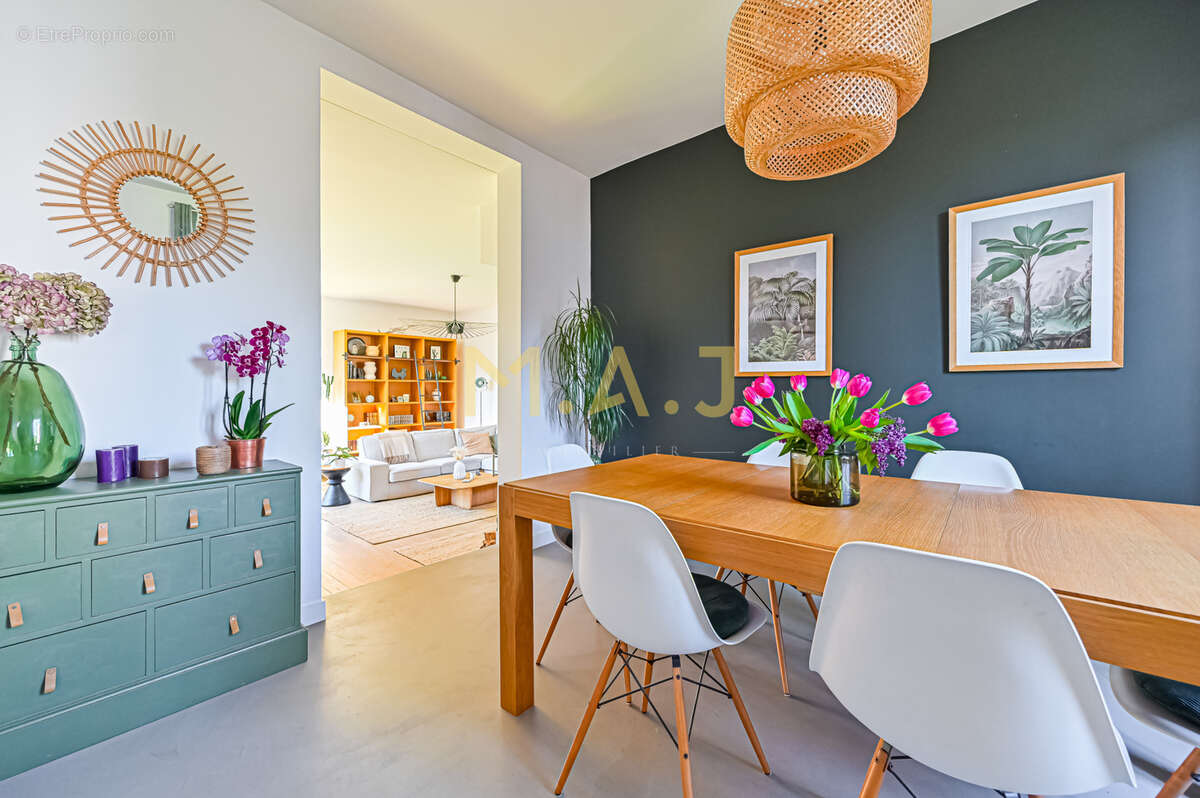 Maison à LE PERREUX-SUR-MARNE