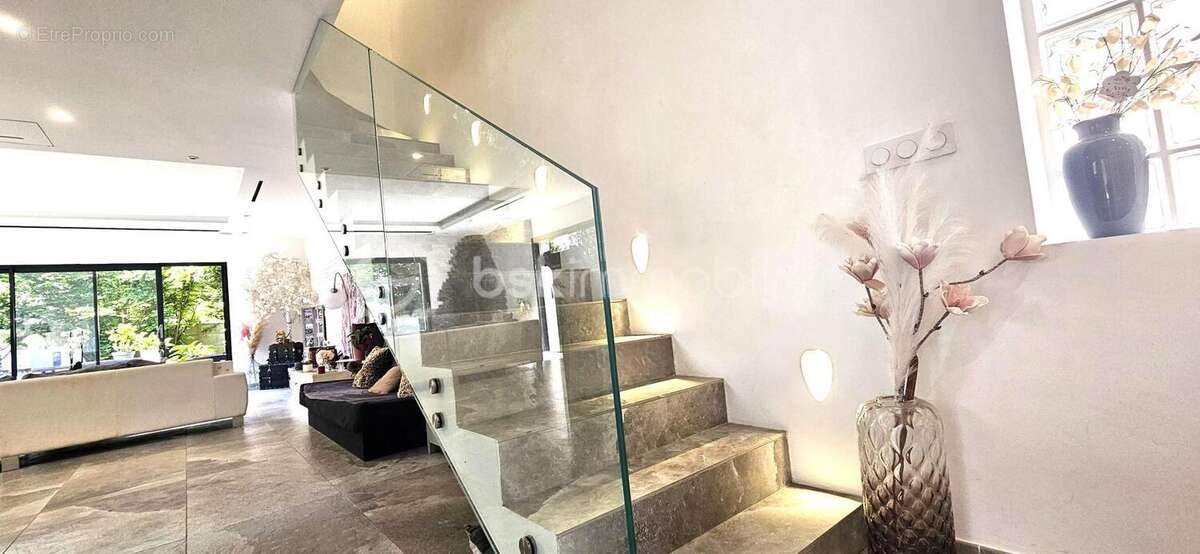 Maison à PONTAULT-COMBAULT