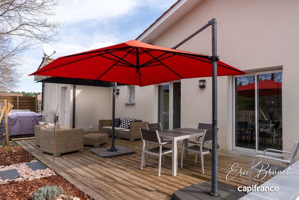 MIOS - Maison d'architecte aux prestations de qualité - 6 pieces avec garage et piscine - photo 4