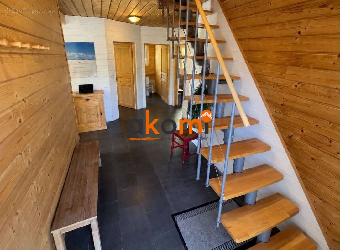Maison 187 m² à Le Menil  - photo 6