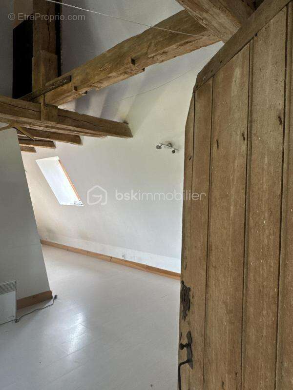 Élégante maison bourgeoise fin XIXe, début XXe siècle  à rénover, avec dépendance et terrain de plus de 1 000m2 - photo 12