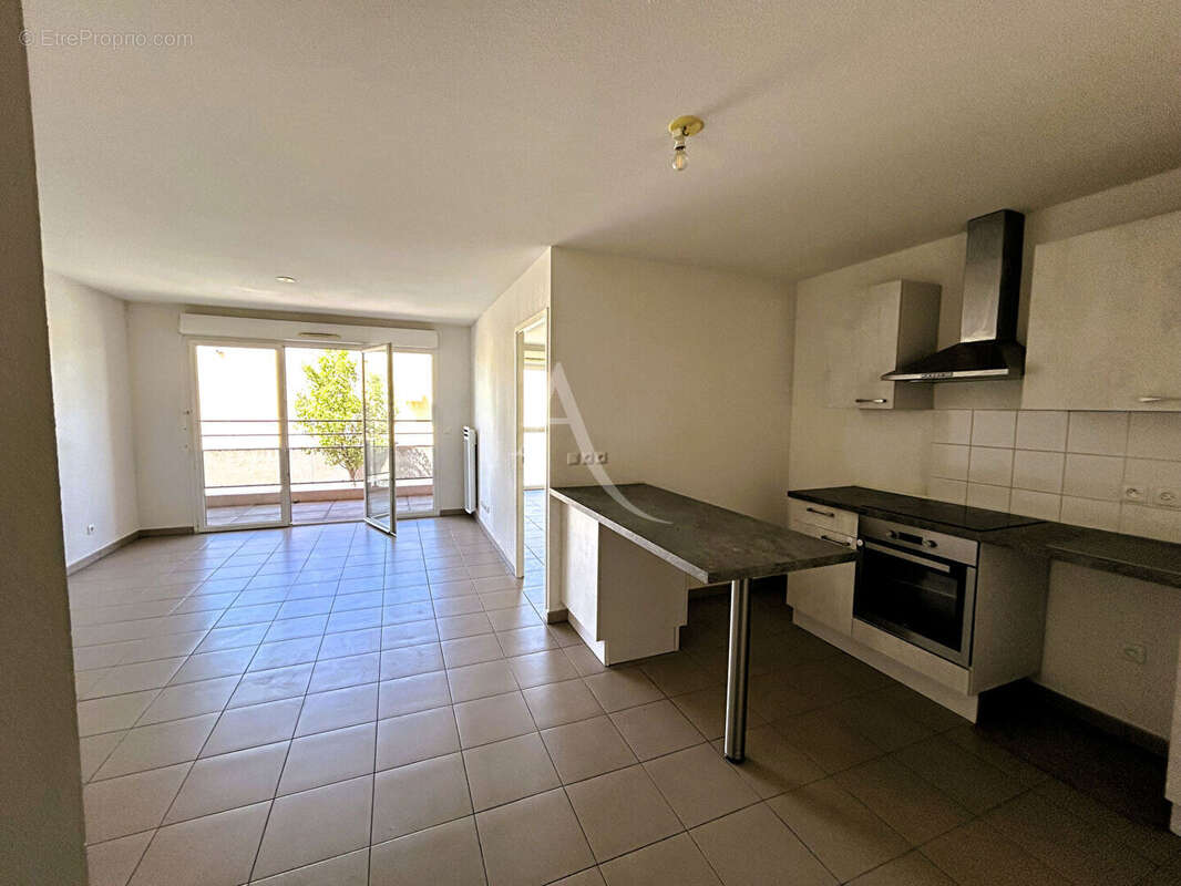 Perpignan Sud, secteur recherché de Porte d'Espagne, appartement 4 pièces 71 m² en très bon état avec 2 places de parking - photo 8