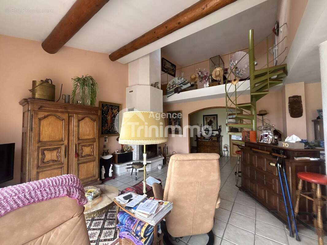 Maison à SAINT-SATURNIN-LES-AVIGNON