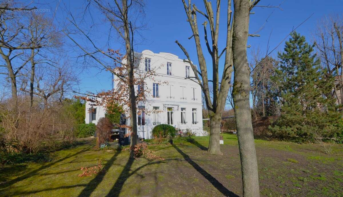 Appartement à CROISSY-SUR-SEINE