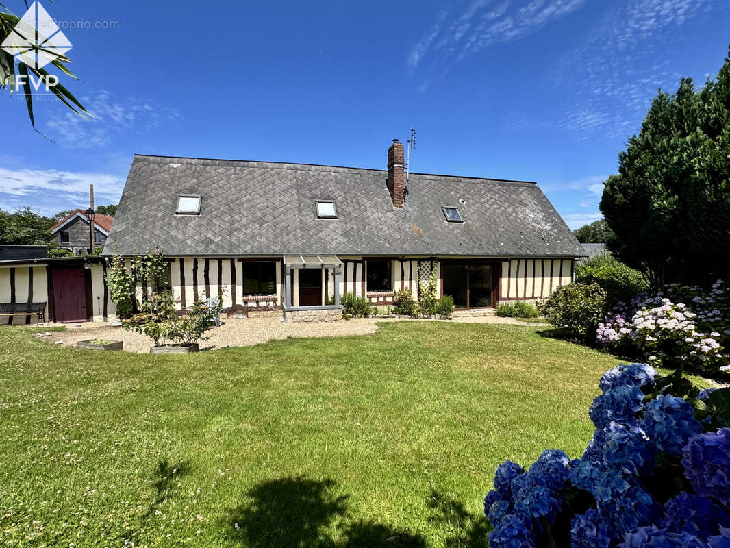 Maison à SOTTEVILLE-SUR-MER