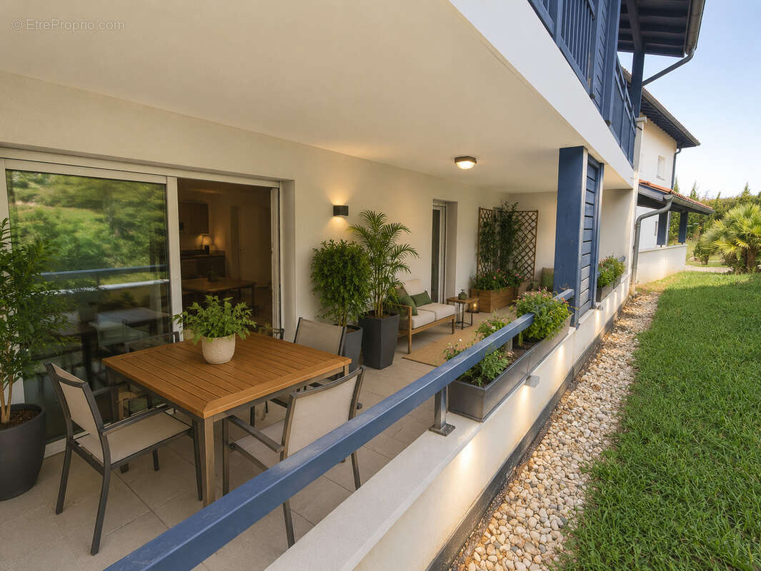 Appartement 60 m² à Saint-Jean-De-Luz  - photo 2