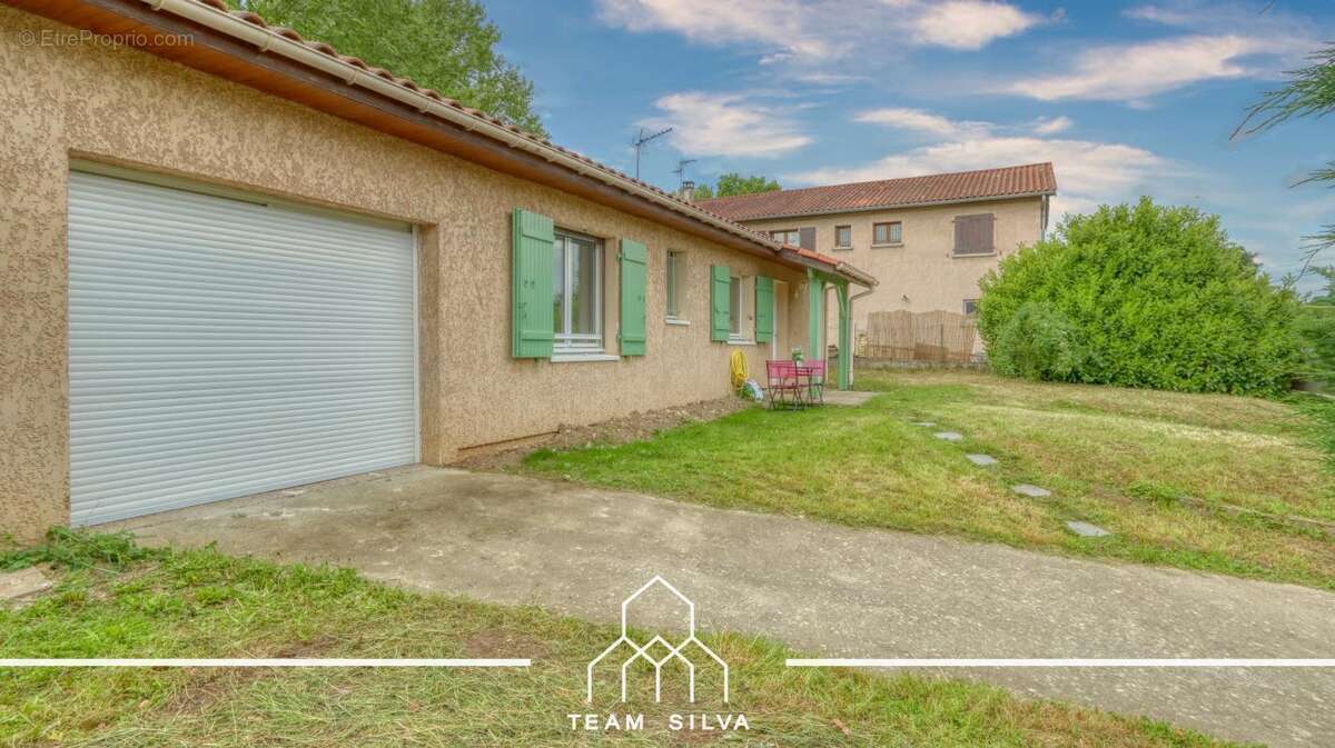 Maison à SAINT-GENIS-LAVAL