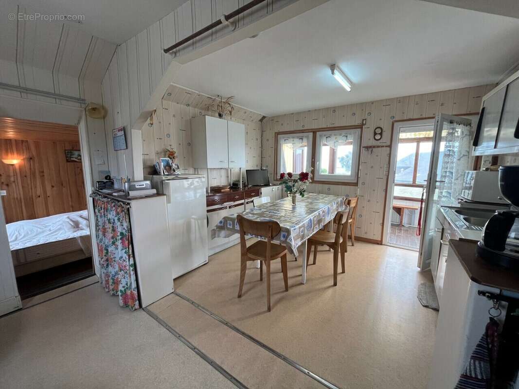 Maison à SAINT-COME-DE-FRESNE