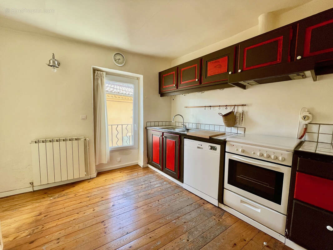 10 mn de vaison - maison de village avec terrasse et garage - photo 4