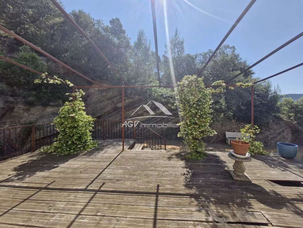 Maison à SAINT-FLORENT-SUR-AUZONNET