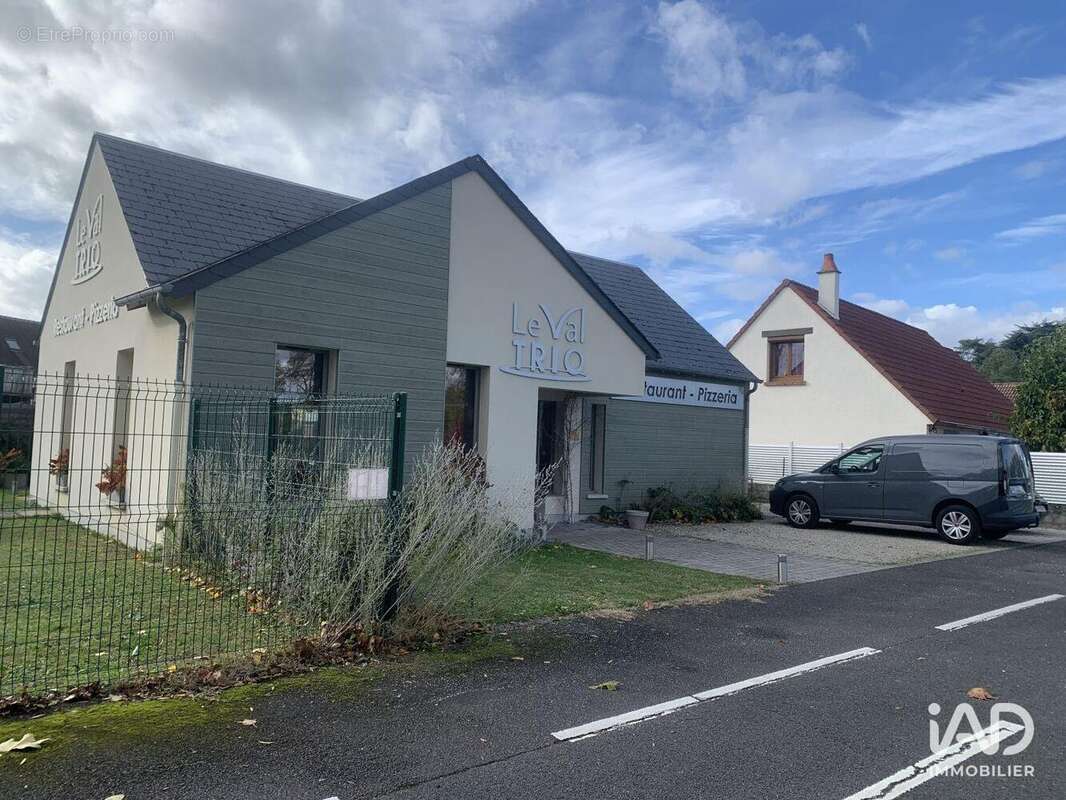 Photo 2 - Commerce à SAINT-CYR-EN-VAL