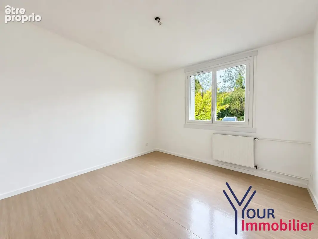 Appartement 4 pièces 87 m² à vendre à Decines-Charpieu (69150) - photo 5