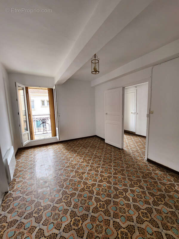 Appartement à PAULHAN