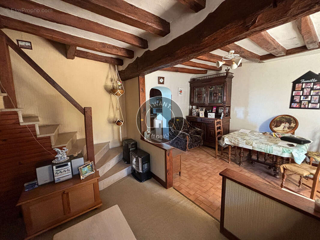 Maison à GENNES